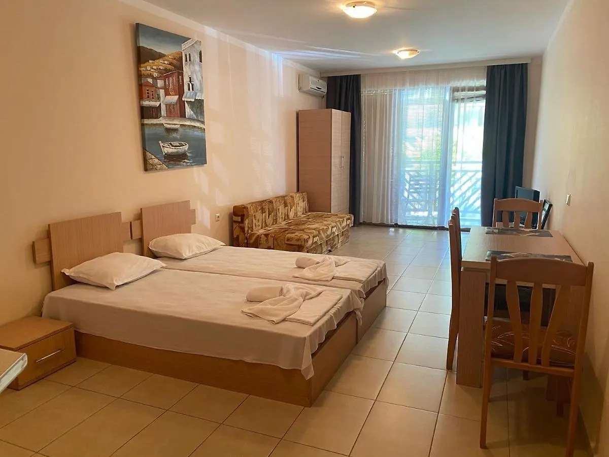Mm Complex Aparthotel Primorsko 2*,