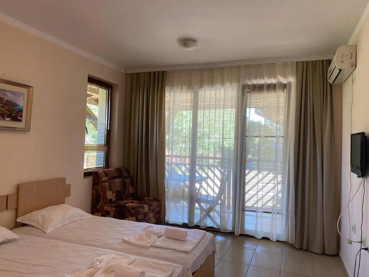 Mm Complex Aparthotel Primorsko 2*,